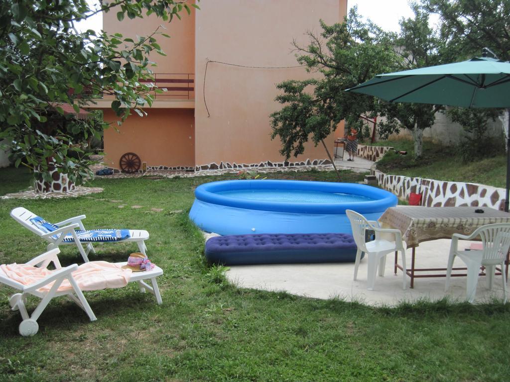 Hadjibulevata Guest House Kovachevtsi Luaran gambar