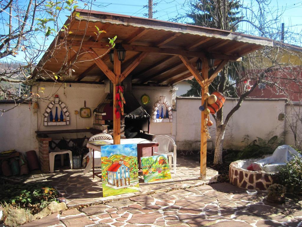 Hadjibulevata Guest House Kovachevtsi Luaran gambar