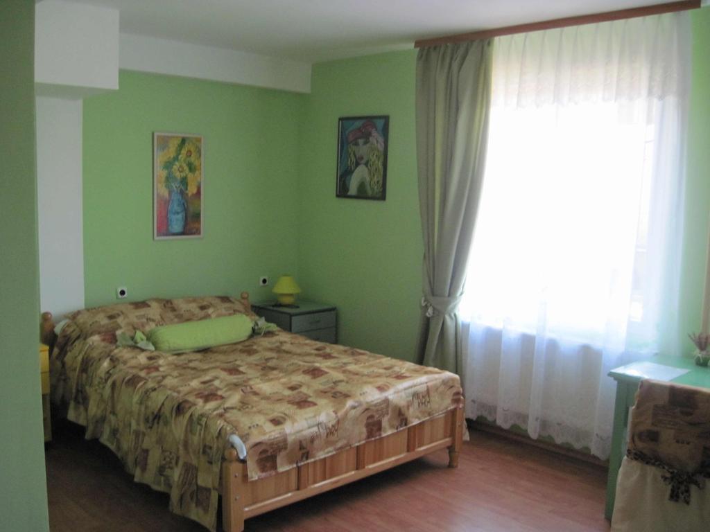 Hadjibulevata Guest House Kovachevtsi Bilik gambar